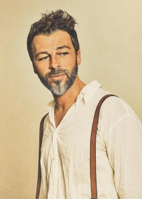 (Christophe MAÉ)